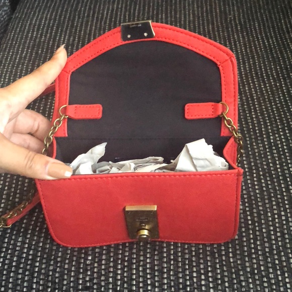 Red Purse - Picture 3 of 3